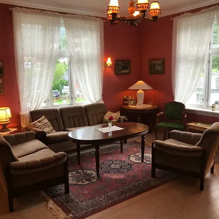 Villa Holmen Balestrand